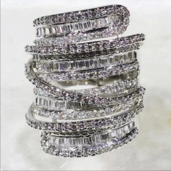 💯 NEW 6.4 CT 925 STERLING SILVER DIAMOND RING, CUTE RING, SHINY RING.